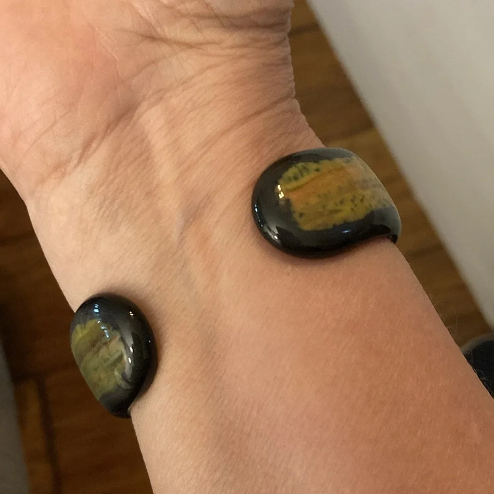 glass bangle bracelet black yellow abstract design